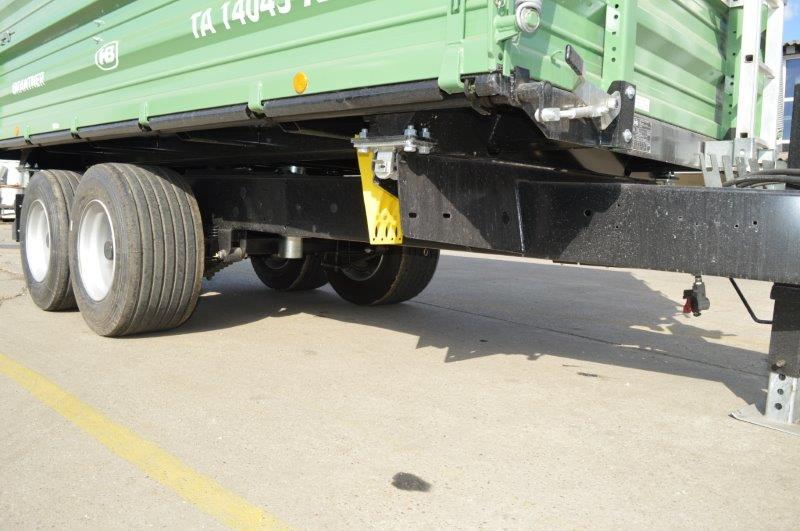 Brantner Tandemkipper Tandem Dreiseitenkipper Gebraucht kaufen