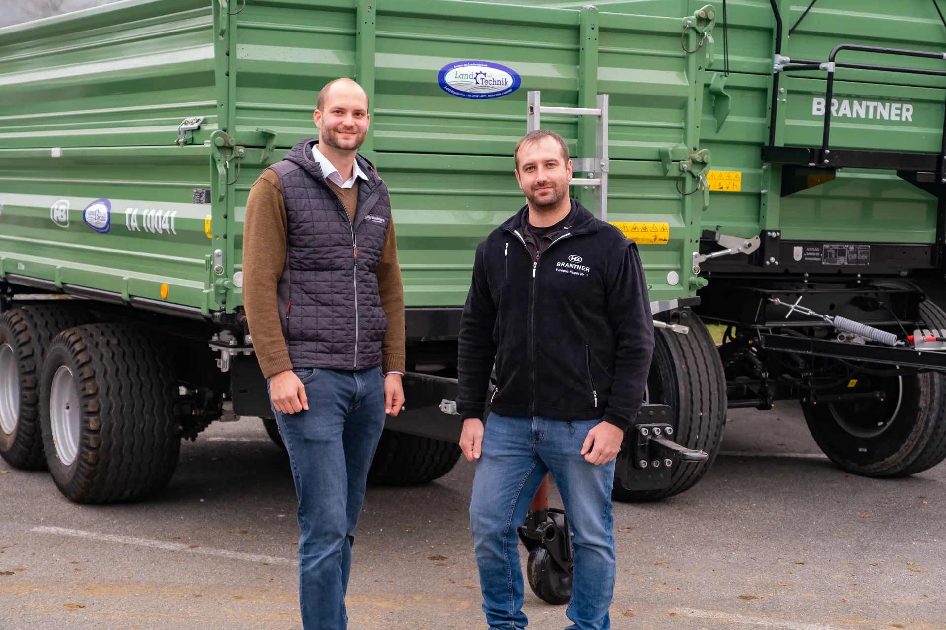 Brantner Fahrzeugübergabe Land und Technik Schönbauer, Esternberg