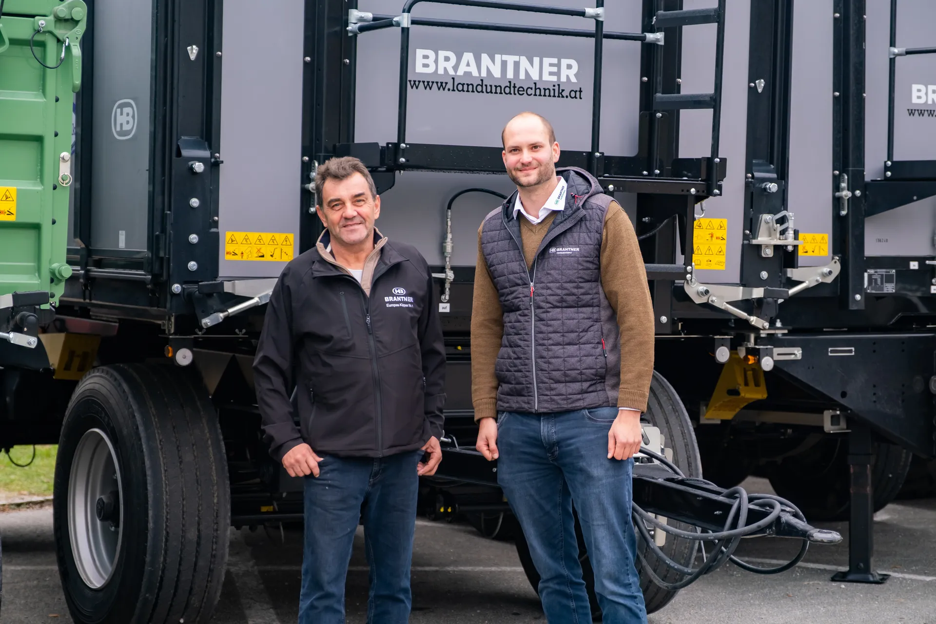 Brantner Fahrzeugübergabe Land und Technik Bachmair, Eggerding
